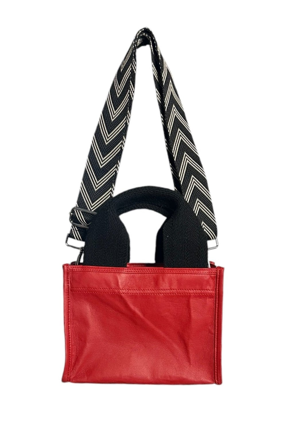 Luxury and practicality in one perfect crossbody tote.