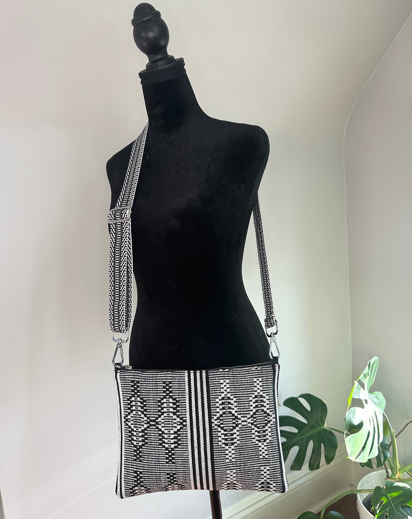 Mina Crossbody bag- the crossbody bag that takes you from work, errands to happy hour