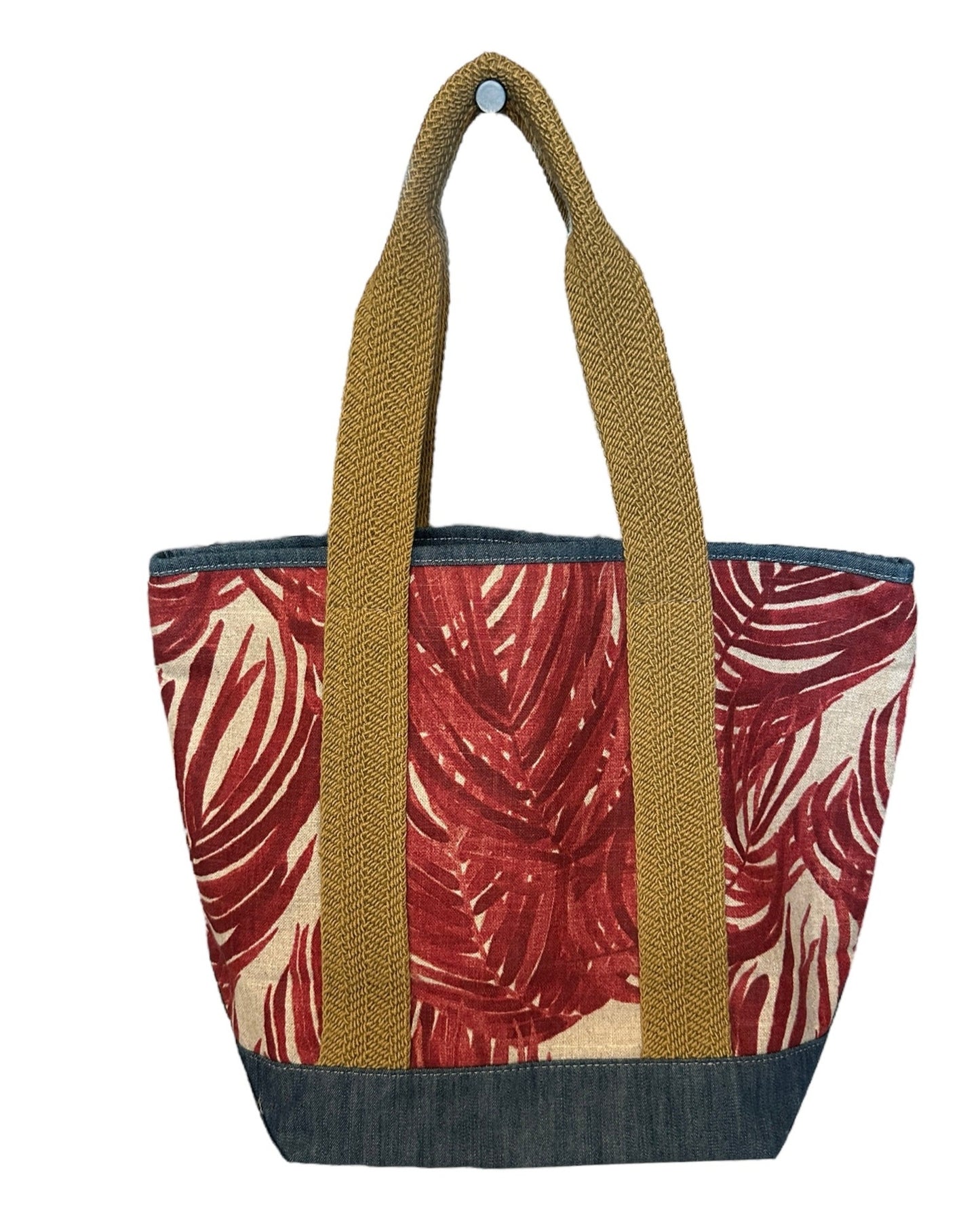 Roomy tote for beach or work!