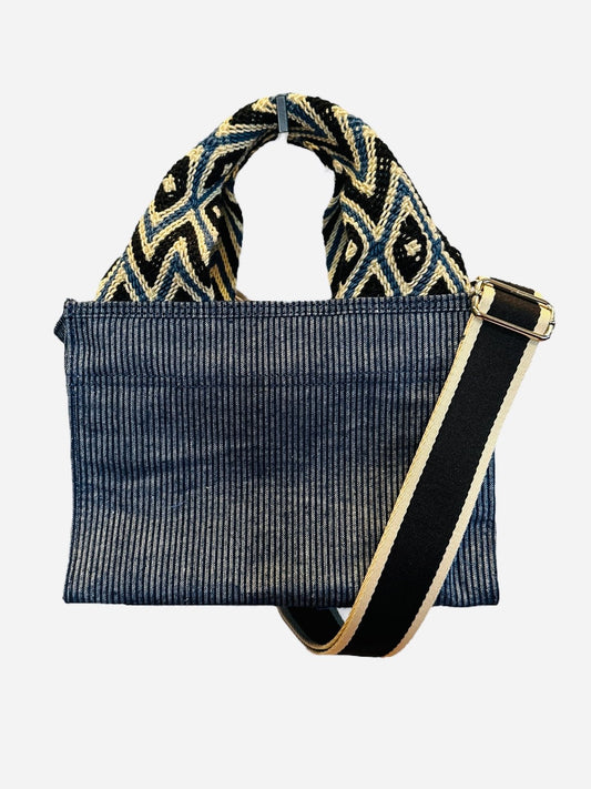 The essential crossbody tote bag. 