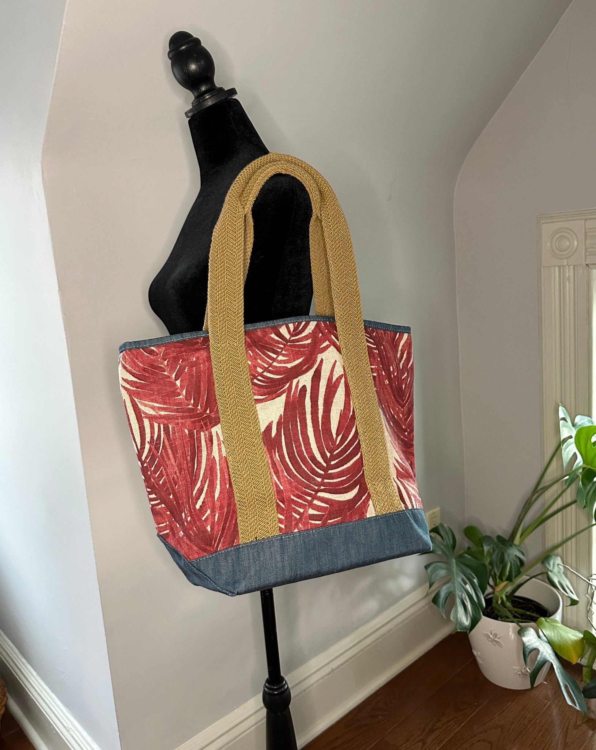 Large tote essential tote for your everyday needs.